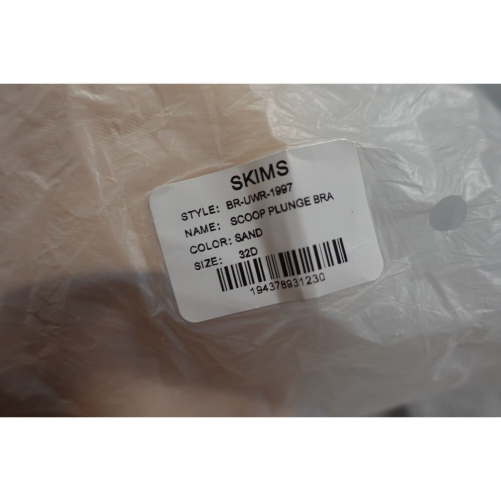 Skims 32D Sand Fits Everybody Scoop Plunge‎ Bra BR-UWR-1997 NWT - Picture 5 of 5